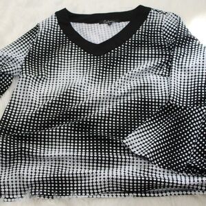 BLACK and White Top with darts, bell sleeve